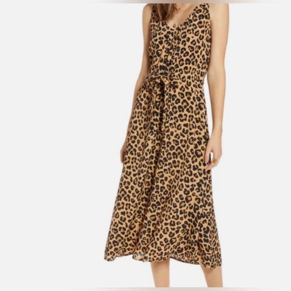 Treasure and Bond Leopard Print Sleeveless Midi Dress